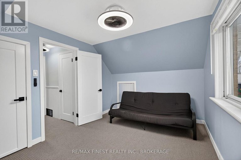 29253949/105-salisbury-avenue/brockville/brockville/ontario/K6V2T6_16