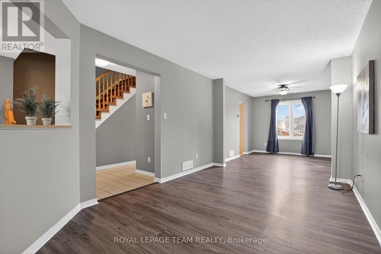 29460136/21-baton-court/katimavik/ottawa/ontario/K2L4C8_12