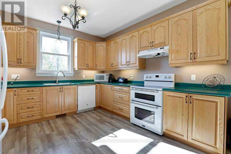 28976193/13394-county-rd-41-road/south-dundas-williamsburgh-twp/south-dundas/ontario/K7R3L2_18
