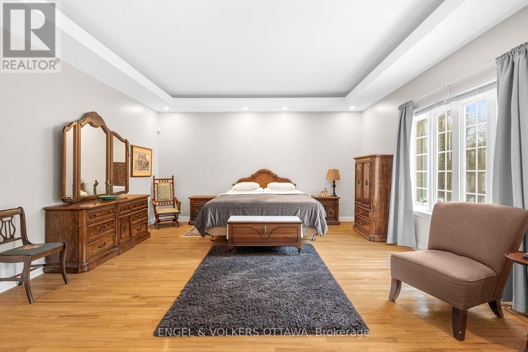 29633496/5-countryside-green/cedar-hillorchard-estates/ottawa/ontario/K2R1B5_21