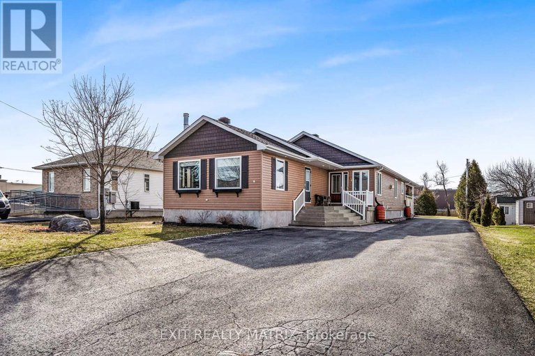 28191687/84-anik-street/alexandria/north-glengarry/ontario/K0C1A0_2