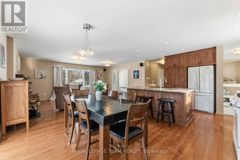 29355190/3322-elizabeth-street/osgoode/ottawa/ontario/K0A2W0_10