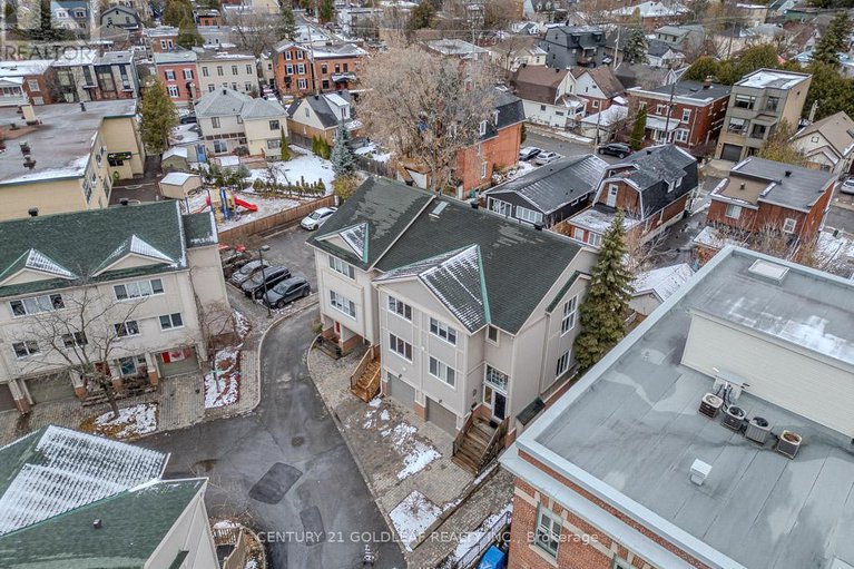 29137648/4-schoolhouse-private/lindenlea/ottawa/ontario/K1M2J5_41