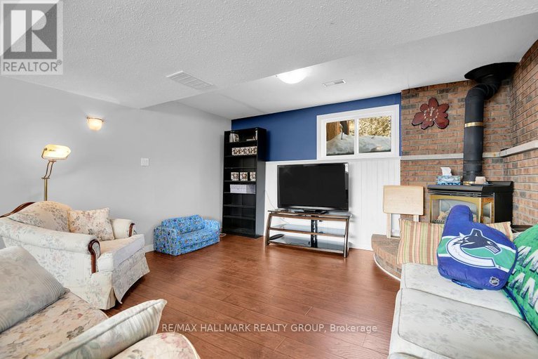 29304651/79-bourdeau-crescent/embrun/russell/ontario/K0A1W0_24