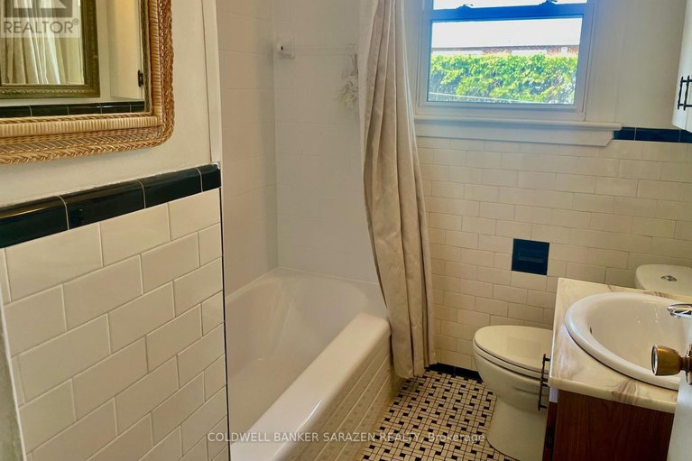 29689424/1421-palen-avenue/alta-vista/ottawa/ontario/K1H7E6_12