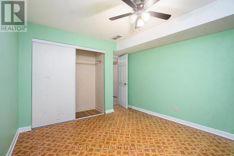 28649416/14-mulvagh-avenue/borden-farmstewart-farmcarleton-heightsparkwood-hills/ottawa/ontario/K2E6M6_24