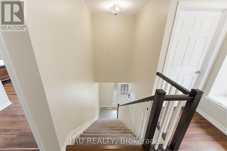 29605925/344-sweetclover-way/avalon-west/ottawa/ontario/K4A1E6_21