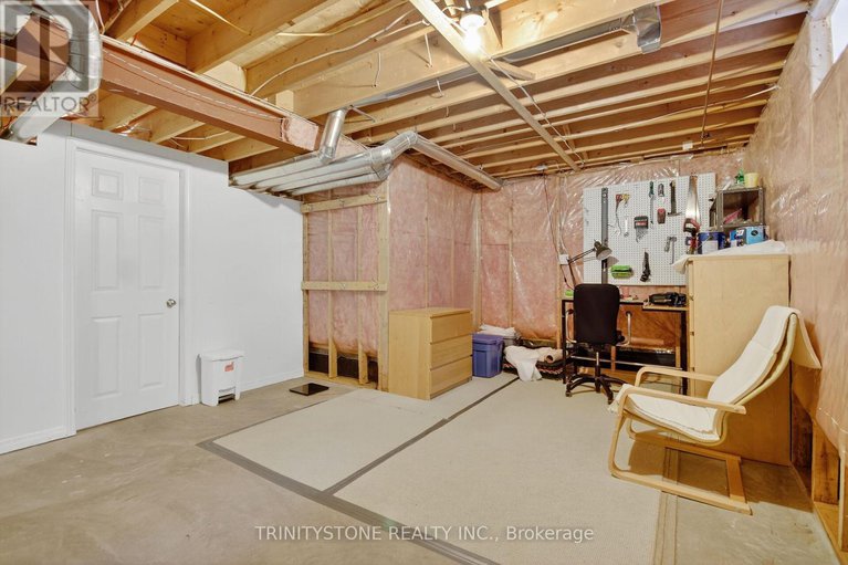 28977788/11-whalings-circle/stittsville-central/ottawa/ontario/K2S1S4_50