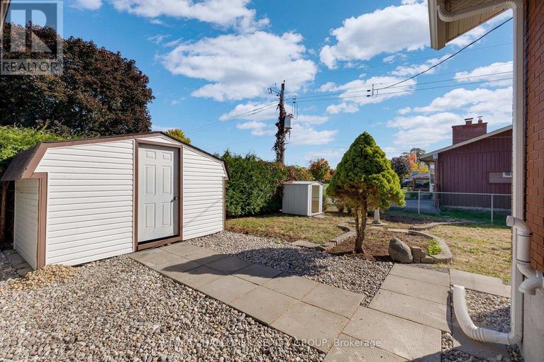 29002319/26-spring-garden-avenue/meadowlandscrestview/ottawa/ontario/K2G3B4_44