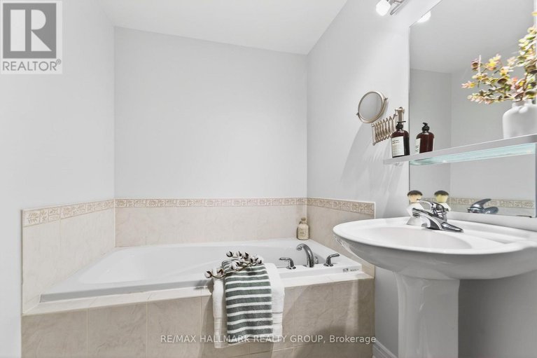 29425549/6-harvey-street/ottawa-east/ottawa/ontario/K1S5S4_40