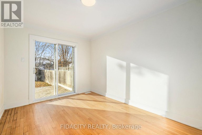 28516012/1030-maitland-avenue/braemar-park/ottawa/ontario/K2C2B6_9
