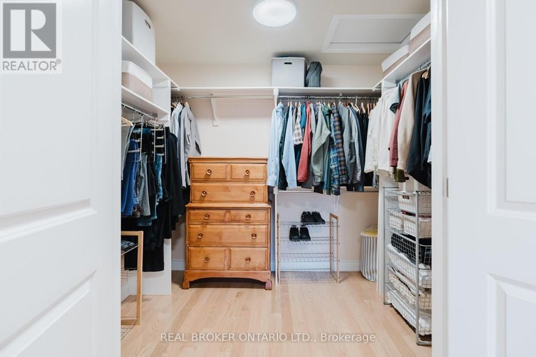 29687993/279-currell-avenue/westborohampton-park/ottawa/ontario/K1Z7J5_23