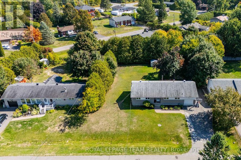 29023588/6521-jack-pine-crescent/greely/ottawa/ontario/K4P1E1_2