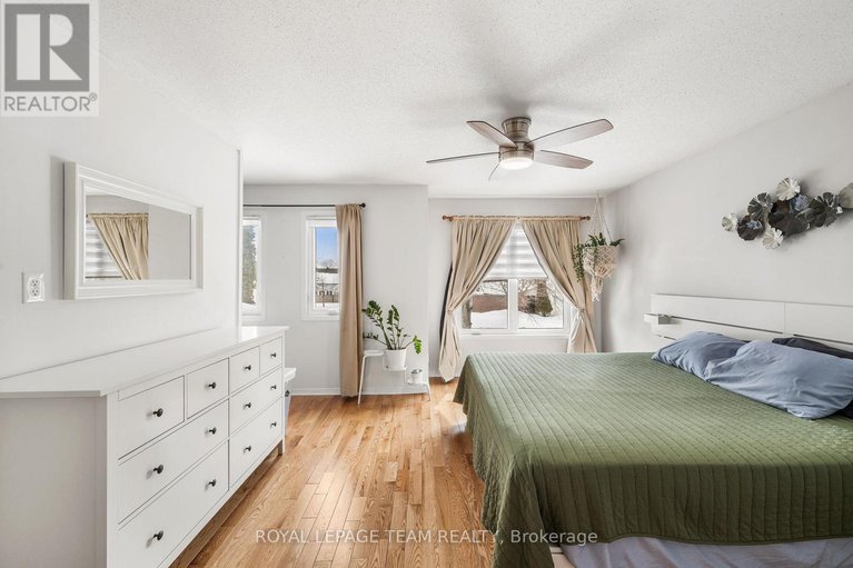 29427970/211-longshire-circle/longfields/ottawa/ontario/K2J4K8_20