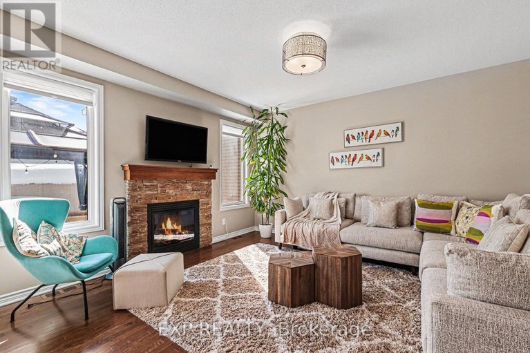 29397812/90-switch-grass-crescent/half-moon-bay/ottawa/ontario/K2J5Z3_14