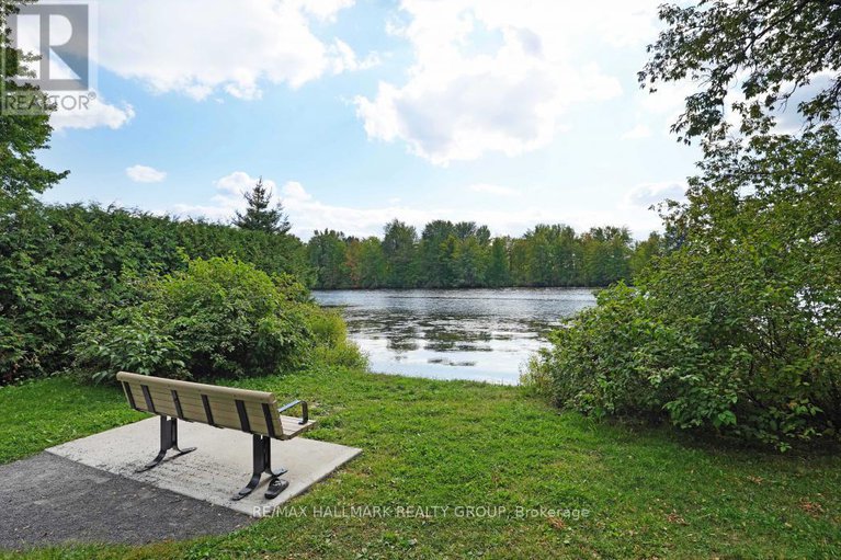 28857388/5498-edgewater-drive/manotick-east-to-manotick-station/ottawa/ontario/K4M1B4_40