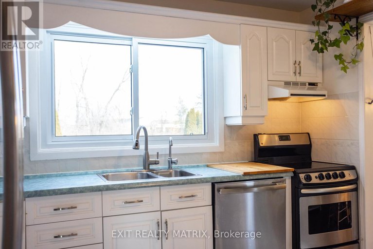 29346168/209-queen-street-w/chesterville/north-dundas/ontario/K0C1H0_17