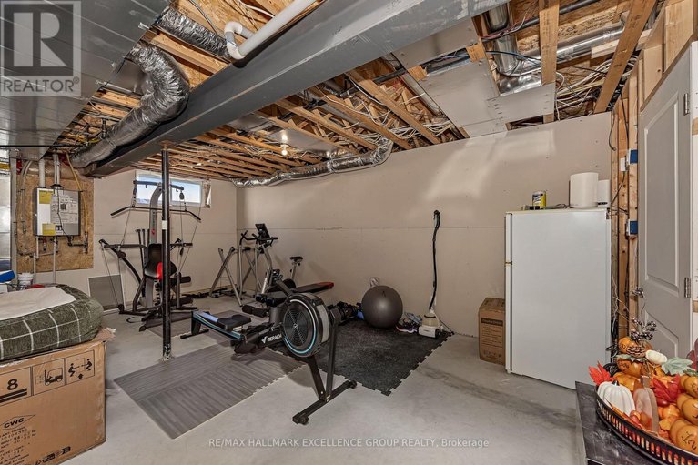 29663853/921-colette-street/clarencerockland-twp/clarence-rockland/ontario/K0A1E0_39