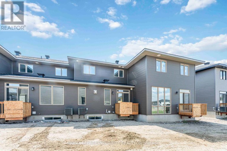 28638636/1182-cope-drive/stittsville-south/ottawa/ontario/K2S3C4_47