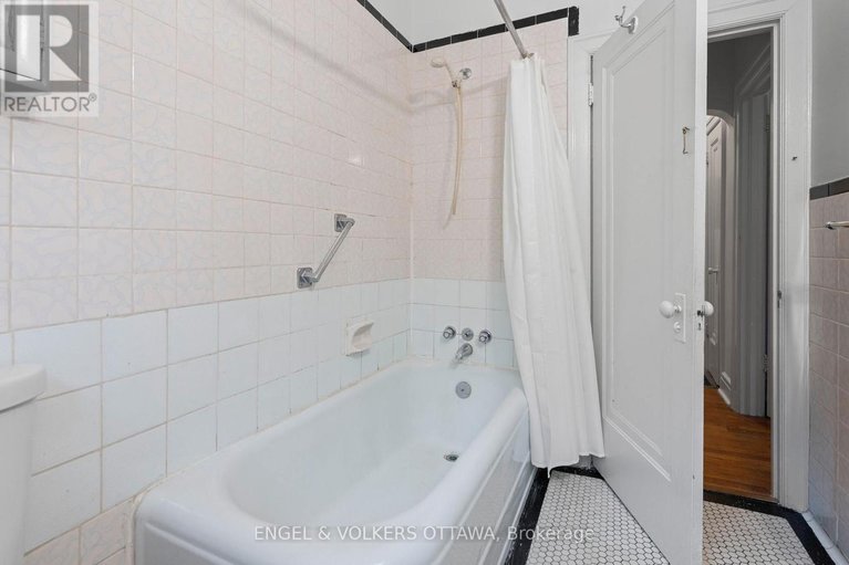 29608373/18-clarendon-avenue/ottawa-west/ottawa/ontario/K1Y0P2_19