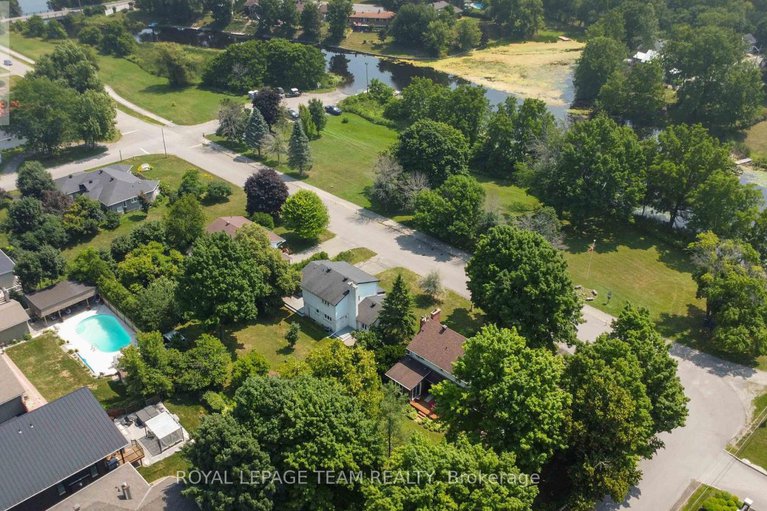 28614426/207-curry-street/kemptville/north-grenville/ontario/K0G1J0_36