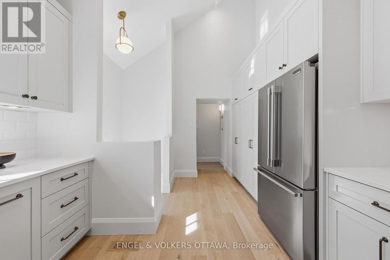 29649228/71-thomas-street/new-edinburgh/ottawa/ontario/K1M1M7_19