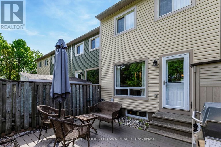 28474228/237-teal-crescent/chatelaine-village/ottawa/ontario/K1E2C3_28