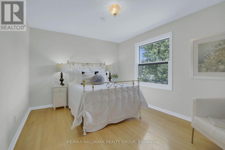28723074/51-charkay-street/borden-farmstewart-farmcarleton-heightsparkwood-hills/ottawa/ontario/K2E5N5_36