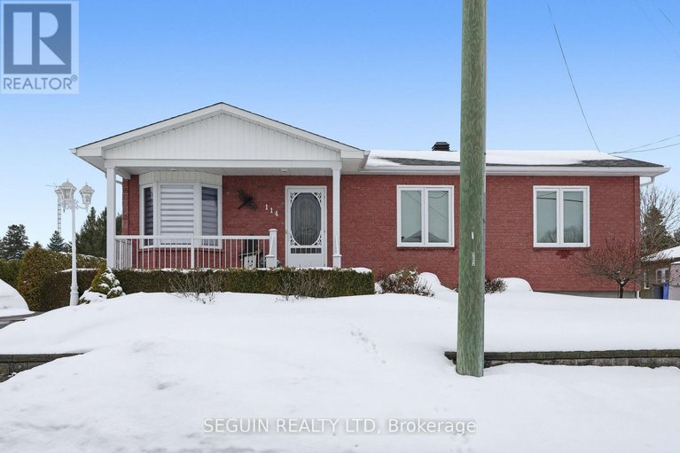 28998190/114-stanley-avenue/vankleek-hill/champlain/ontario/K0B1R0_2