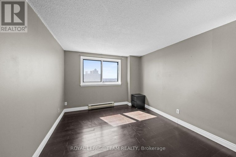 29689906/1705-199-kent-street/ottawa-centre/ottawa/ontario/K2P2K8_17