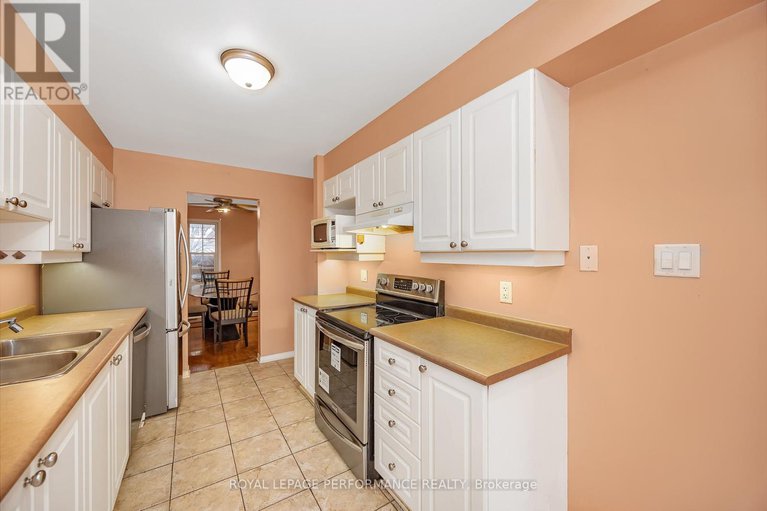 29154825/2004-breezewood-street/notting-hillsummerside/ottawa/ontario/K4A4S6_10