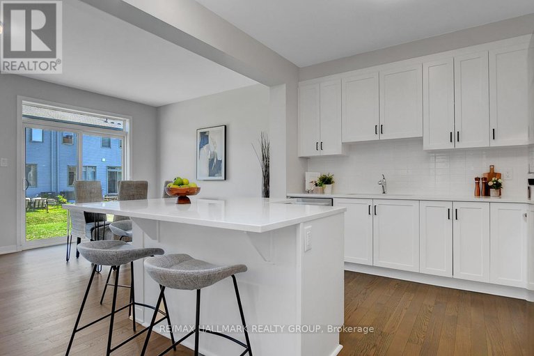 29034876/610-fenwick-way/stonebridge/ottawa/ontario/K2J7E5_14