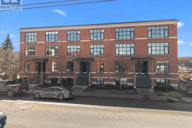 29654536/g-154-spruce-street/west-centre-town/ottawa/ontario/K1R6P2_3