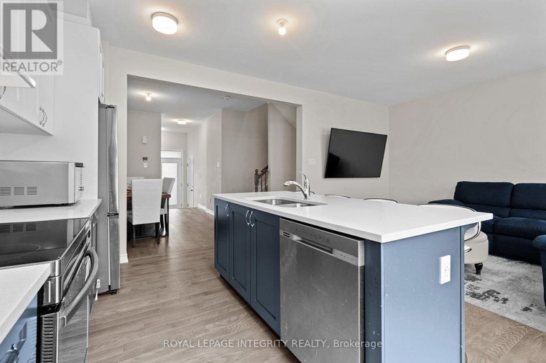 28910286/504-flagstaff-drive/half-moon-bay/ottawa/ontario/K2J6T5_11