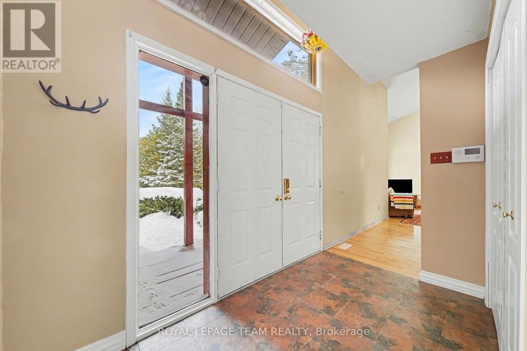 29627308/2249-mcgovern-road-w/north-grenville-twp-kemptville-south/north-grenville/ontario/K0G1S0_6