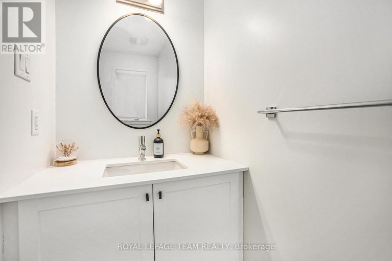 28208747/58-arinto-place/emerald-meadowstrailwest/ottawa/ontario/K2S2R7_15