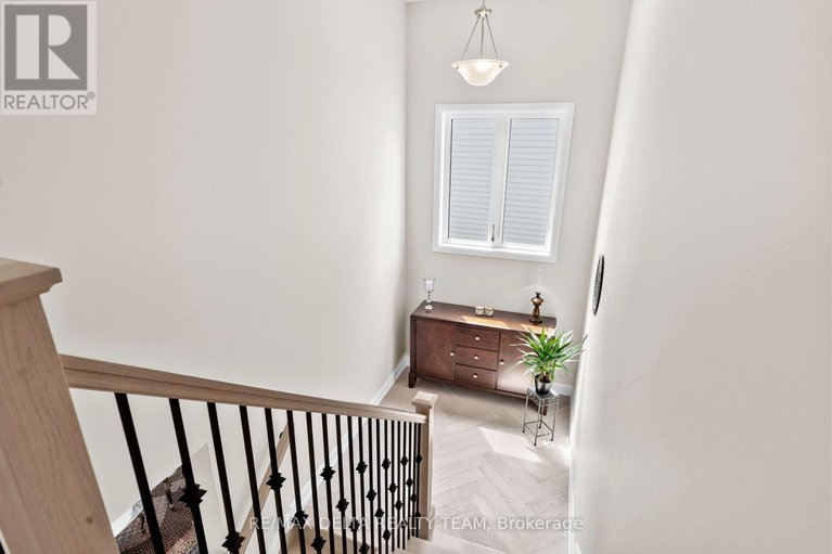 28323311/820-mercier-crescent/orleans-village/ottawa/ontario/K1W0N6_18