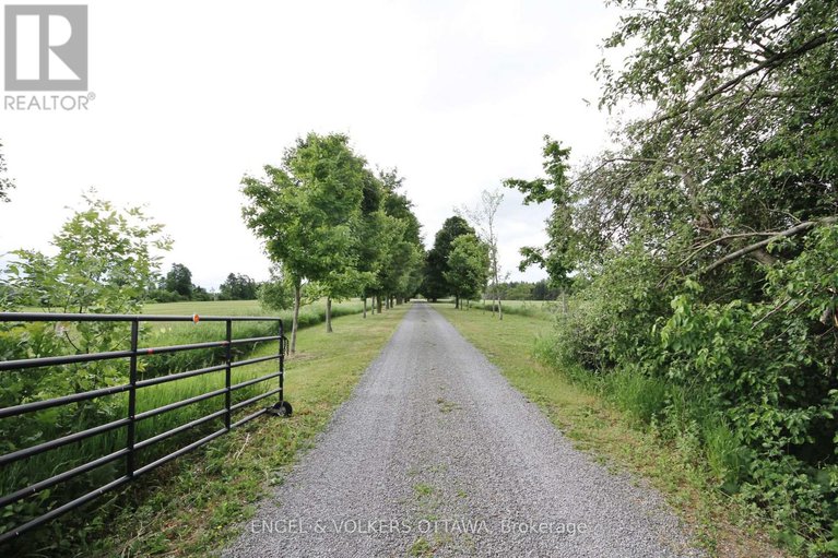 28827404/30002980-roger-stevens-drive/rideau-twp-s-of-reg-rd-6-w-of-mccordick-rd/ottawa/ontario/K0A2T0_26