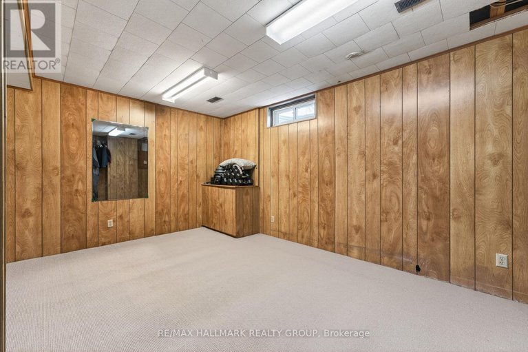 29353203/1126-grenoble-crescent/orleans-wood/ottawa/ontario/K1C2C6_16