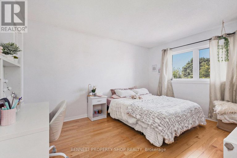 28777333/778-montcrest-drive/fallingbrookridgemount/ottawa/ontario/K4A2M6_16