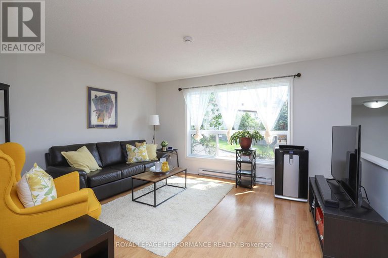 28549561/a-2-lovell-lane/westcliffe-estates/ottawa/ontario/K2H9B6_10