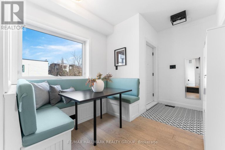 28416260/469-booth-street/west-centre-town/ottawa/ontario/K1R7L1_2