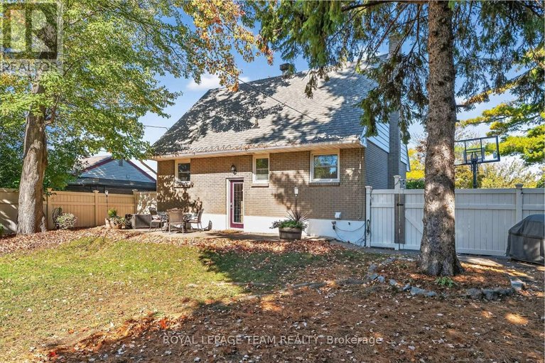 29630933/1314-randall-avenue/alta-vista/ottawa/ontario/K1H7R1_29