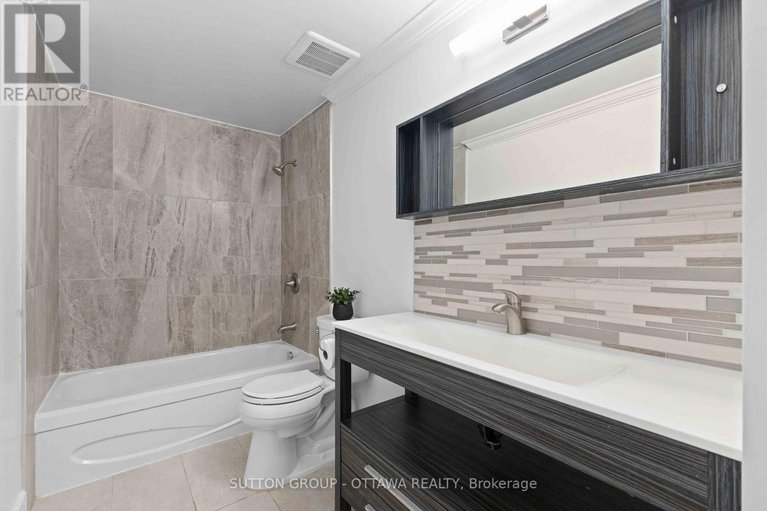 29094493/131-renova-avenue/riverview-park/ottawa/ontario/K1G4C7_13