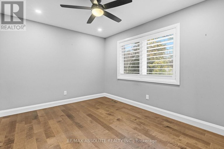 29142158/15-manchester-street/stittsville-central/ottawa/ontario/K2S0R8_29