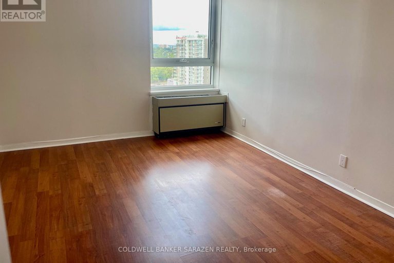 28772841/1215-80-sandcastle-drive/leslie-park/ottawa/ontario/K2H9E7_11