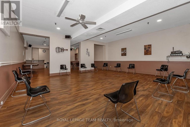 29244923/314-1485-baseline-road/copeland-park/ottawa/ontario/K2C3L8_21