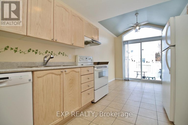 28815931/2127-lauzon-street/fallingbrookgardenway-south/ottawa/ontario/K4A3K7_8