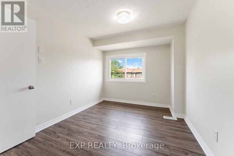 28690323/91-3190-stockton-drive/blossom-parkkemp-parkfindlay-creek/ottawa/ontario/K1T1S1_27