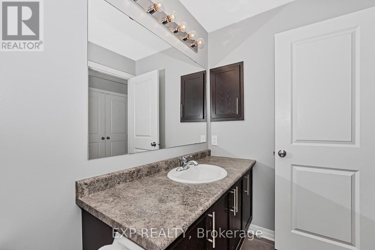28867908/503-knotridge-street-n/mer-bleuebradley-estatesanderson-park/ottawa/ontario/K1W0A8_24